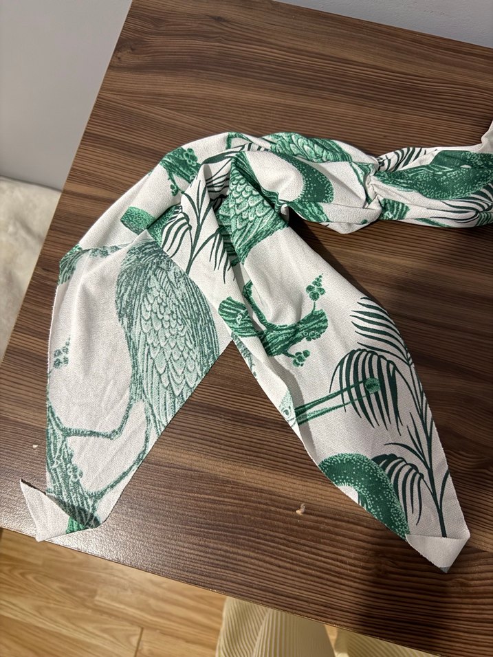 Yeşil Yılan Desenli Uzun Kollu Bluz - Görsel 2