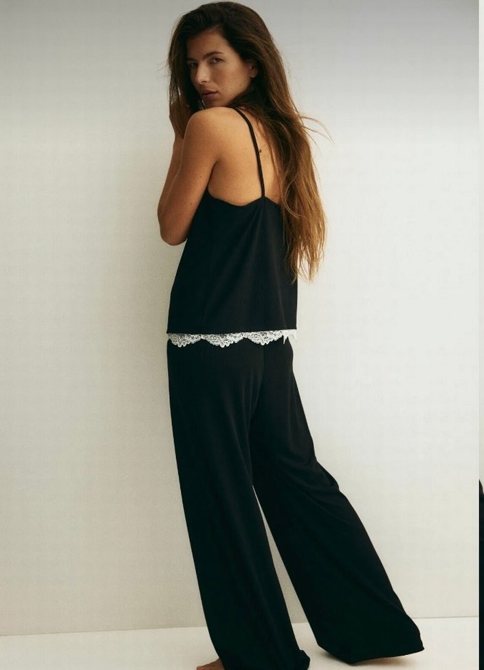 Dantel Detaylı Siyah Askılı Kadın Pijama Takımı - Görsel 4