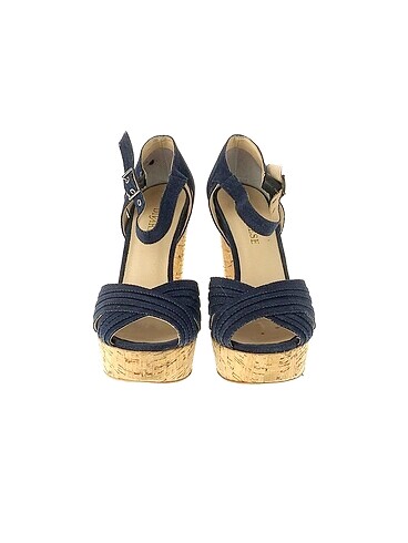 37 Beden Divarese Platform %70 İndirimli.