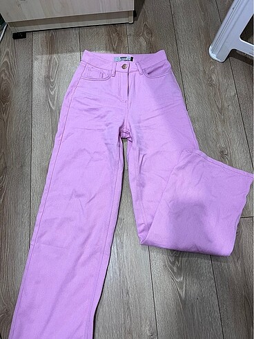 Pembe jean