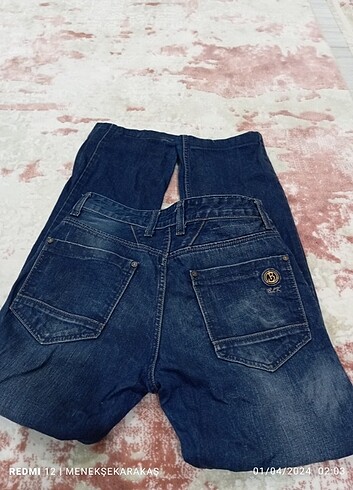 Jeanss..