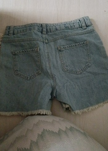 LC Waikiki Nakışlı Mavi Kız Denim Şort