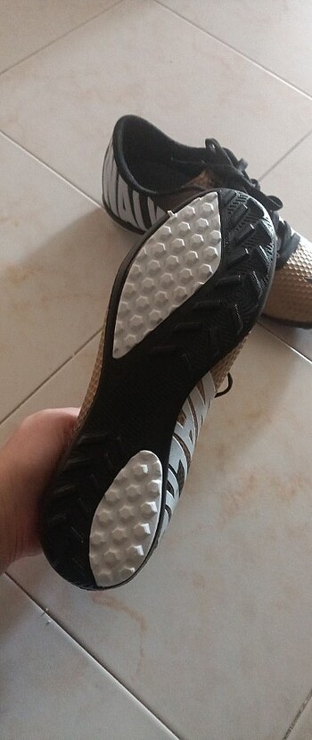 37 Beden hali saha