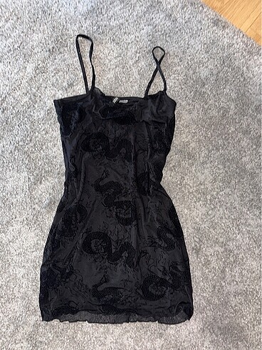 Sheinside İnce askılı elbise