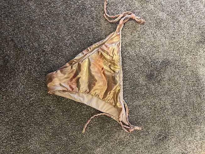 Penti Parlak bikini altı