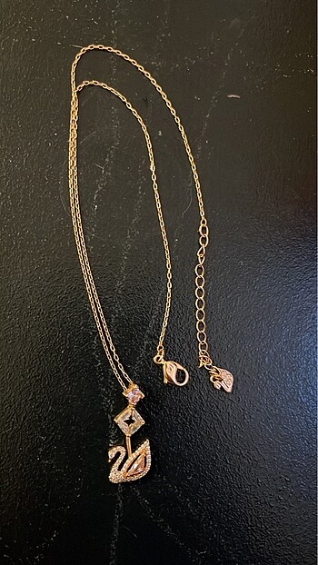 Swarovski kuğu kolye
