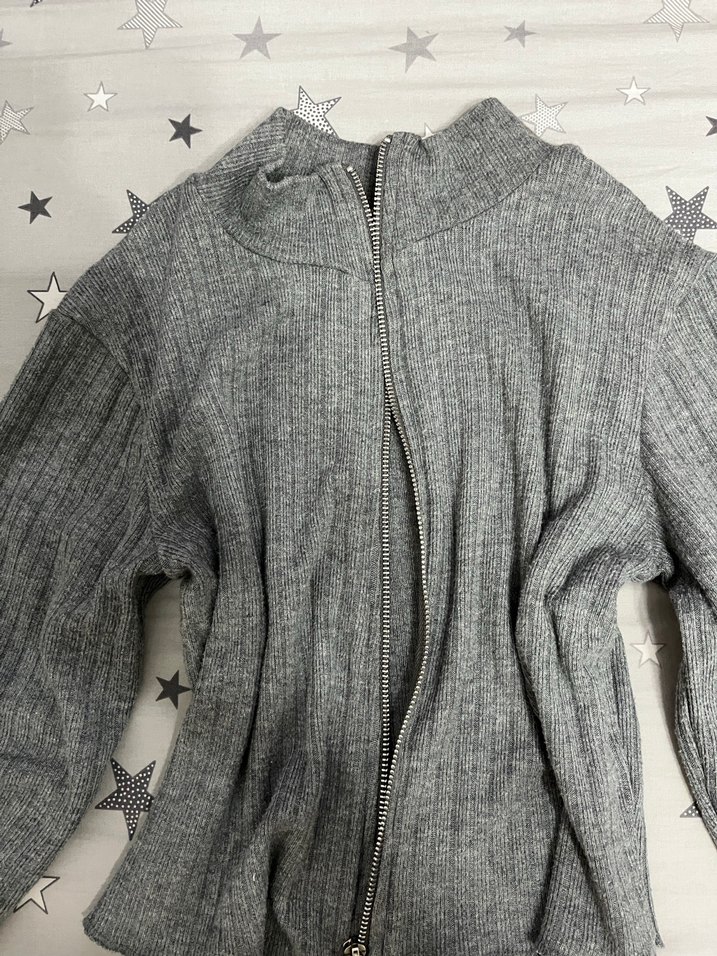 Gri Fermuarlı Yüksek Yakalı Kadın Hırka - Görsel 3