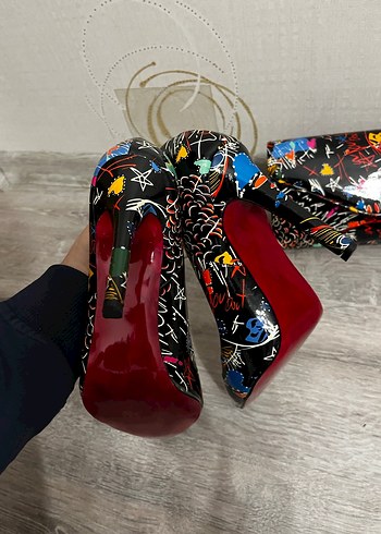 Desenli Çok Renkli Stiletto ve Çanta Seti - Görsel 11