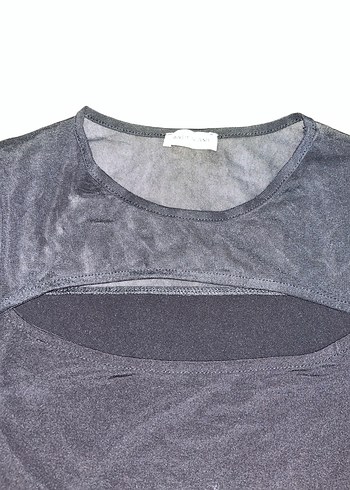Siyah Transparan Detaylı crop bluz - Görsel 3