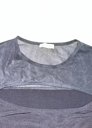 Siyah Transparan Detaylı crop bluz - Görsel 2