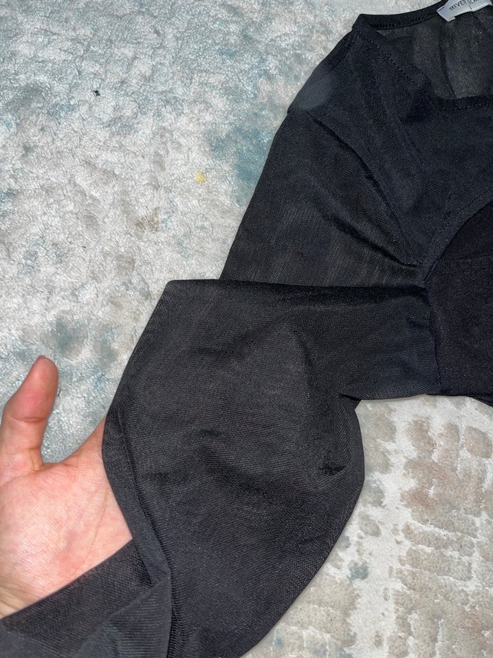 Siyah Transparan Detaylı crop bluz - Görsel 4