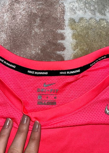Pembe Kısa Kollu Nike Spor Tişört - Görsel 4