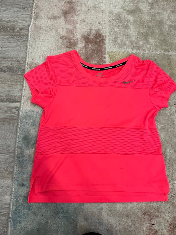 Pembe Kısa Kollu Nike Spor Tişört - Görsel 2
