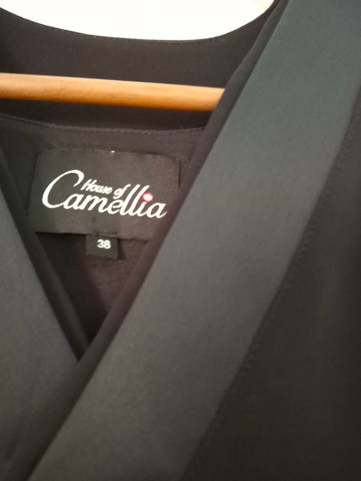 Siyah V Yakalı Kısa Kollu Tuxedo - Görsel 3