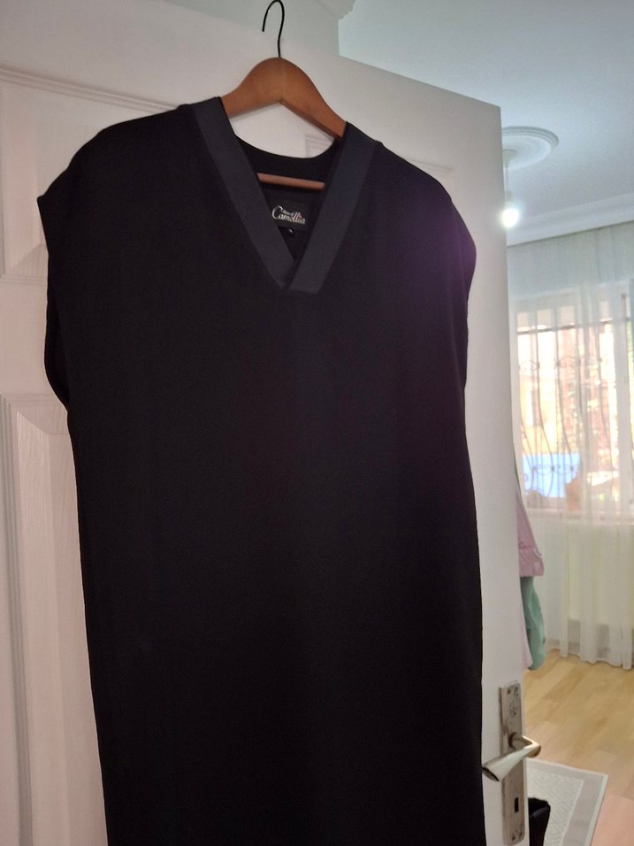 Siyah V Yakalı Kısa Kollu Tuxedo - Görsel 4