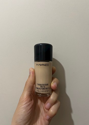 MAC Studio fix fondöten NC 15
