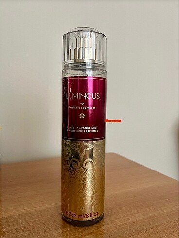Bath and body works luminous body mist