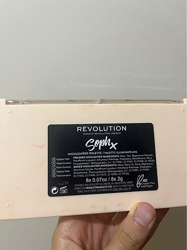 Beden Revolution Sophx aydınlatıcı palet