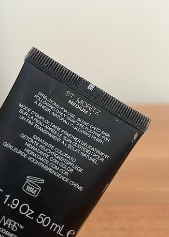 Beden Renk NARS spf30 tint Fondöten