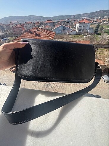 SİYAH KOL ÇANTASI