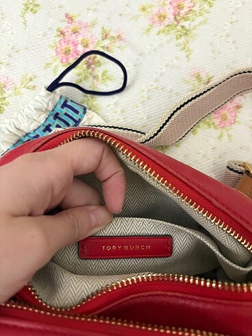  Beden kırmızı Renk Tory burch çanta