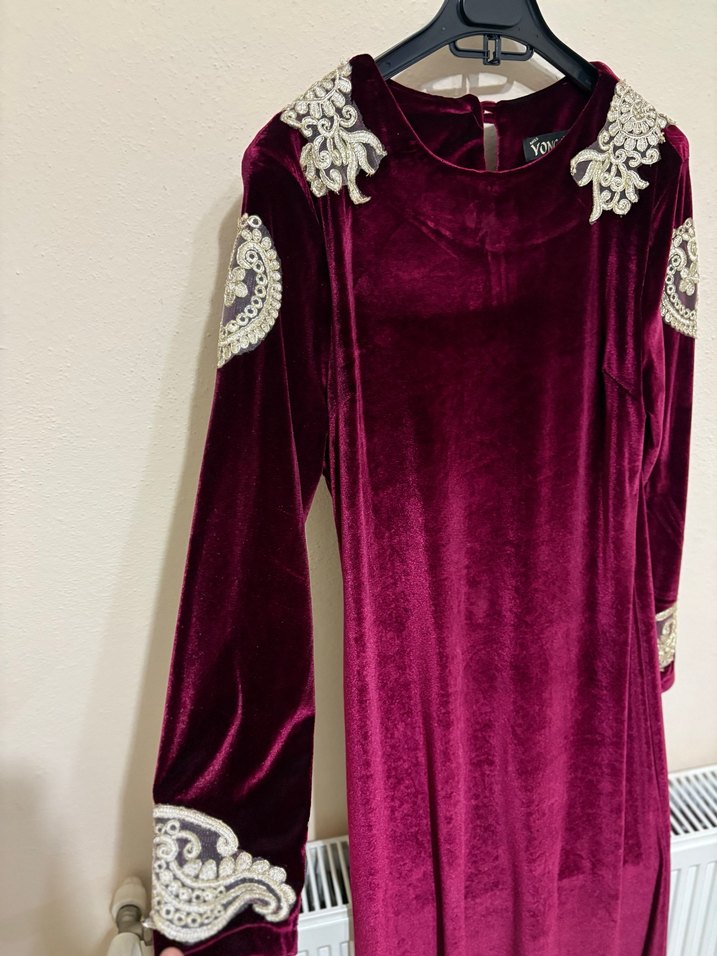 Kadife Elbise - Görsel 3