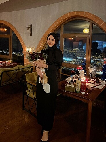 Siyah kalem elbise