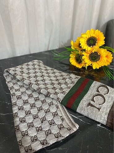 Gucci Gucci kaşmir şal