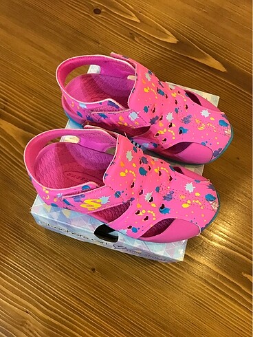 26 Beden Skechers sandalet