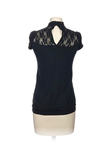 m Beden Bershka Bluz %70 İndirimli.