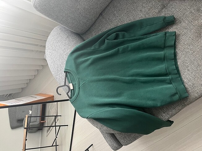 Defacto Sweat