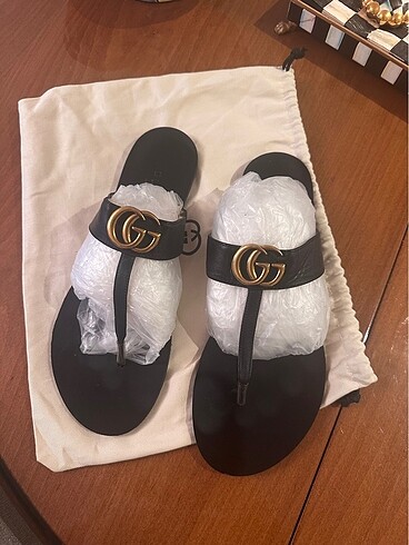 41 Beden siyah Renk Gucci 41 numara