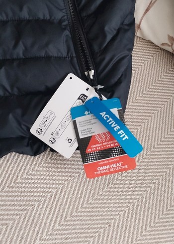 Columbia Siyah Kapüşonlu Erkek Mont - Görsel 3