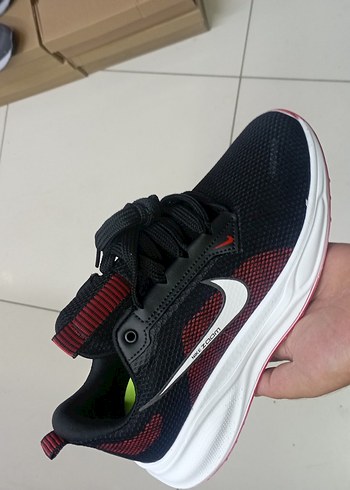 Nike Erkek Spor Ayakkabı Siyah Kırmızı