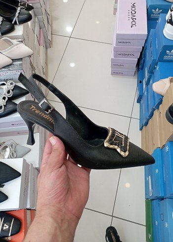 Diger Siyah Stiletto Tokalı Yılan Desenli Kadın Ayakkabı