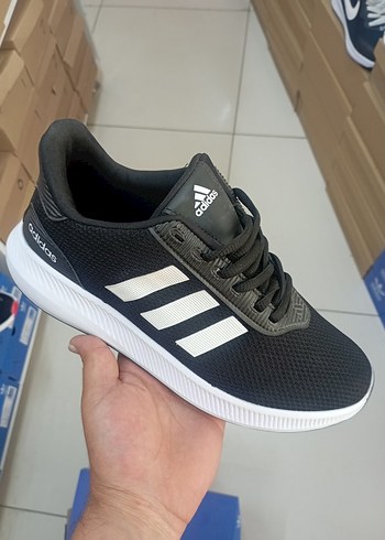 Adidas Erkek Siyah Spor Ayakkabı