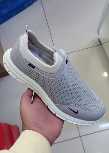 Nike Gri Delikli Slip On Spor Ayakkabi