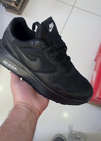 Nike Siyah Dusuk Bilekli Sneaker