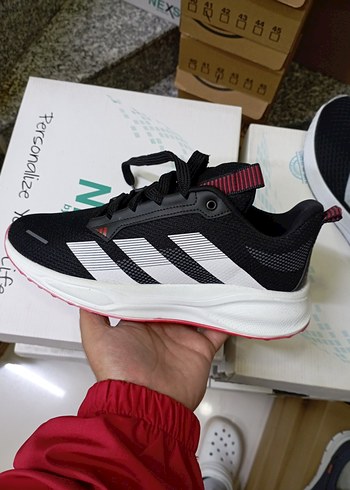 Elastik Bağcıklı Siyah Erkek Spor Ayakkabı