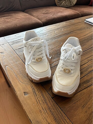 Guess spor ayakkabı