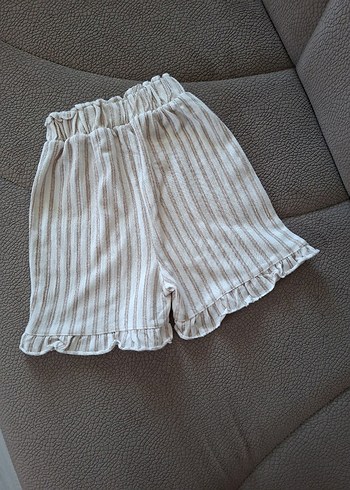 Zara markaKız Çocuk Bej Çizgili Keten Şort - Görsel 3