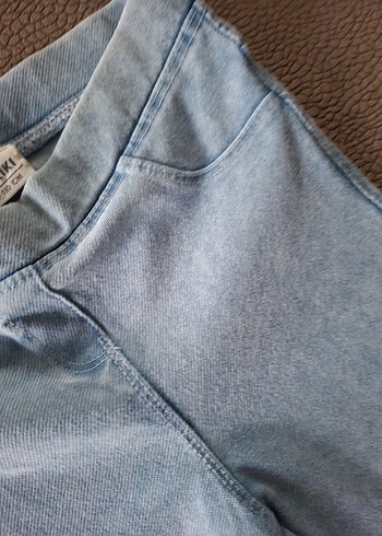 Lc Waikiki marka Kız Çocuk Mavi Dar Kesim kot kumaş Pantolon - Görsel 4