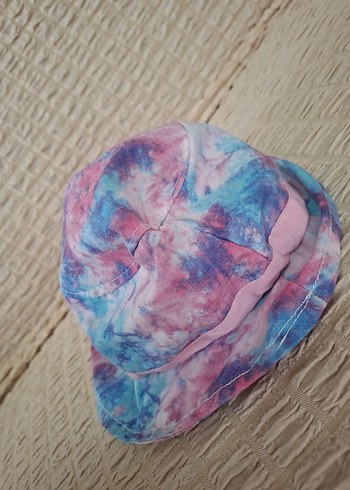 2-3 Yaş, 20 cm Beden Çocuklar İçin Renkli Batik Desenli Fırfırlı Şapka