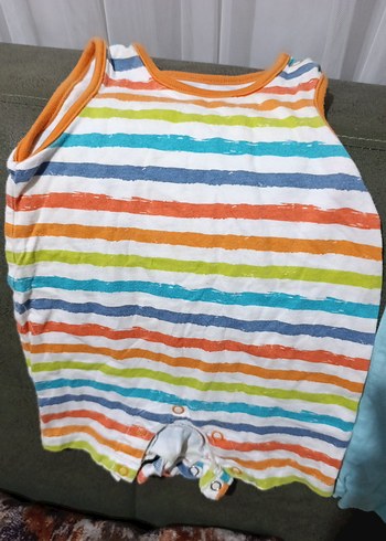 LC Waikiki Renkli Çizgili ve Baskılı Erkek Bebek Tulumları