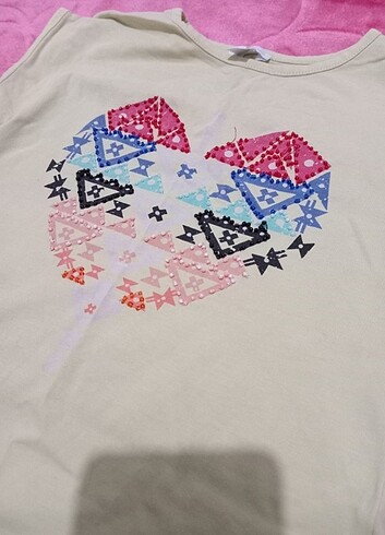 6 Yaş Beden çeşitli Renk 2 adet tshirt