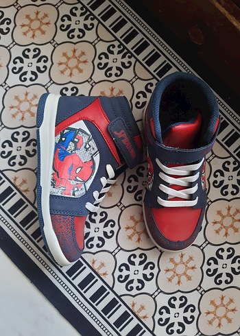 Kırmızı Yılan Desenli Erkek Çocuk Spor Ayakkabı - Görsel 2