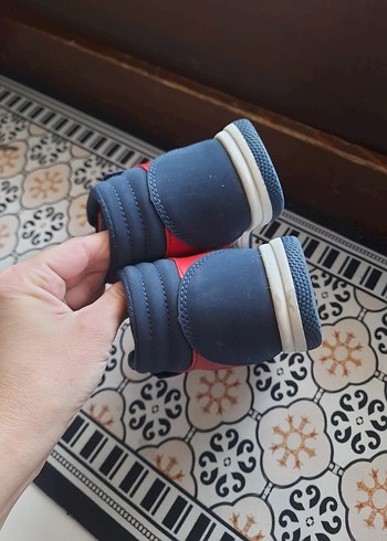 Kırmızı Yılan Desenli Erkek Çocuk Spor Ayakkabı - Görsel 3