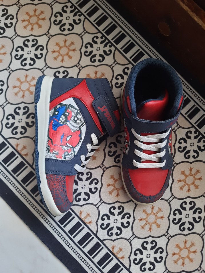 Kırmızı Yılan Desenli Erkek Çocuk Spor Ayakkabı - Görsel 2