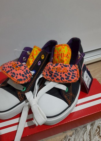 Renkli Bağcıklı ve Cırt Cırtlı Kadın Spor Ayakkabı - Görsel 2