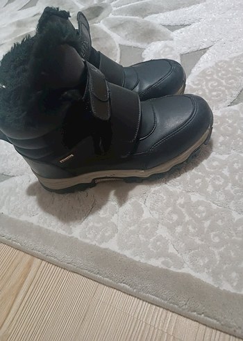 Erkek Çocuk Siyah içi tüylü bot